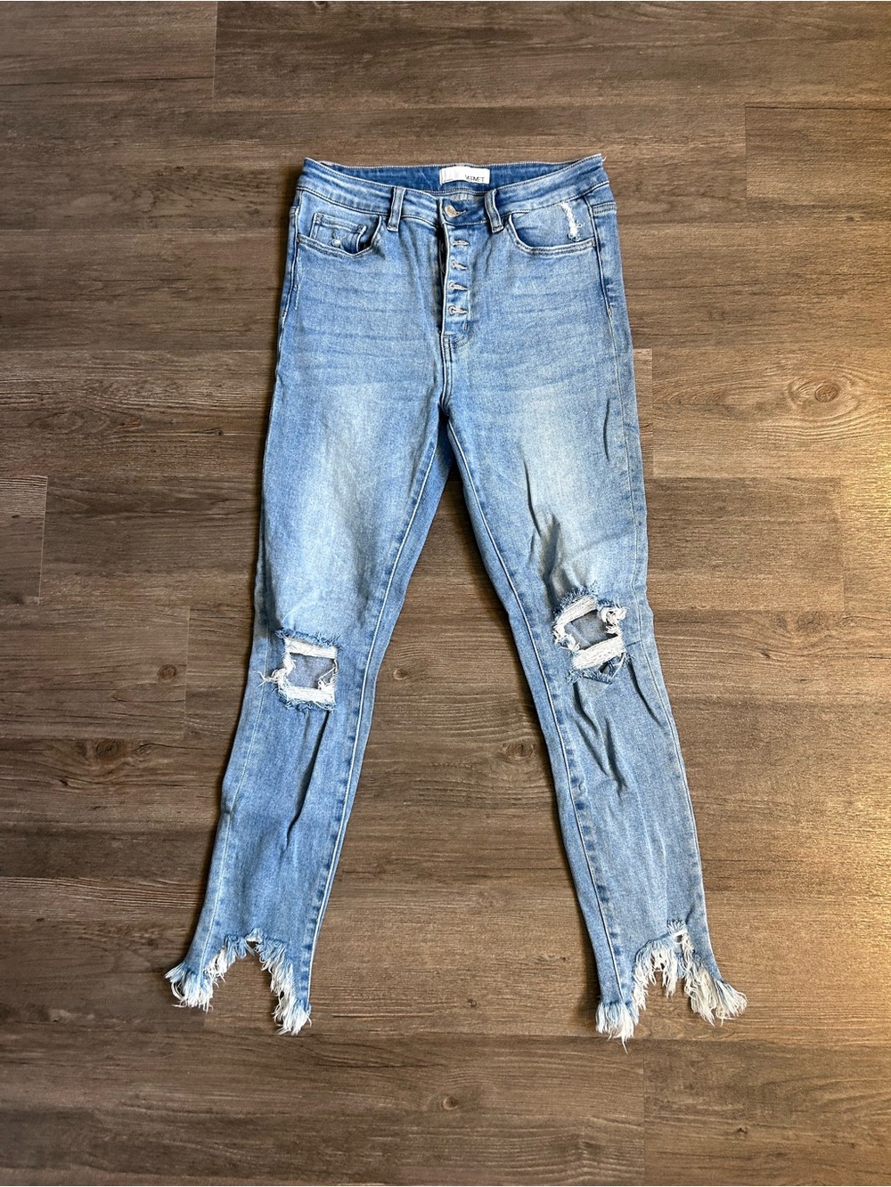 Light Blue Distressed Ankle Crop Jeans with Frayed Hem